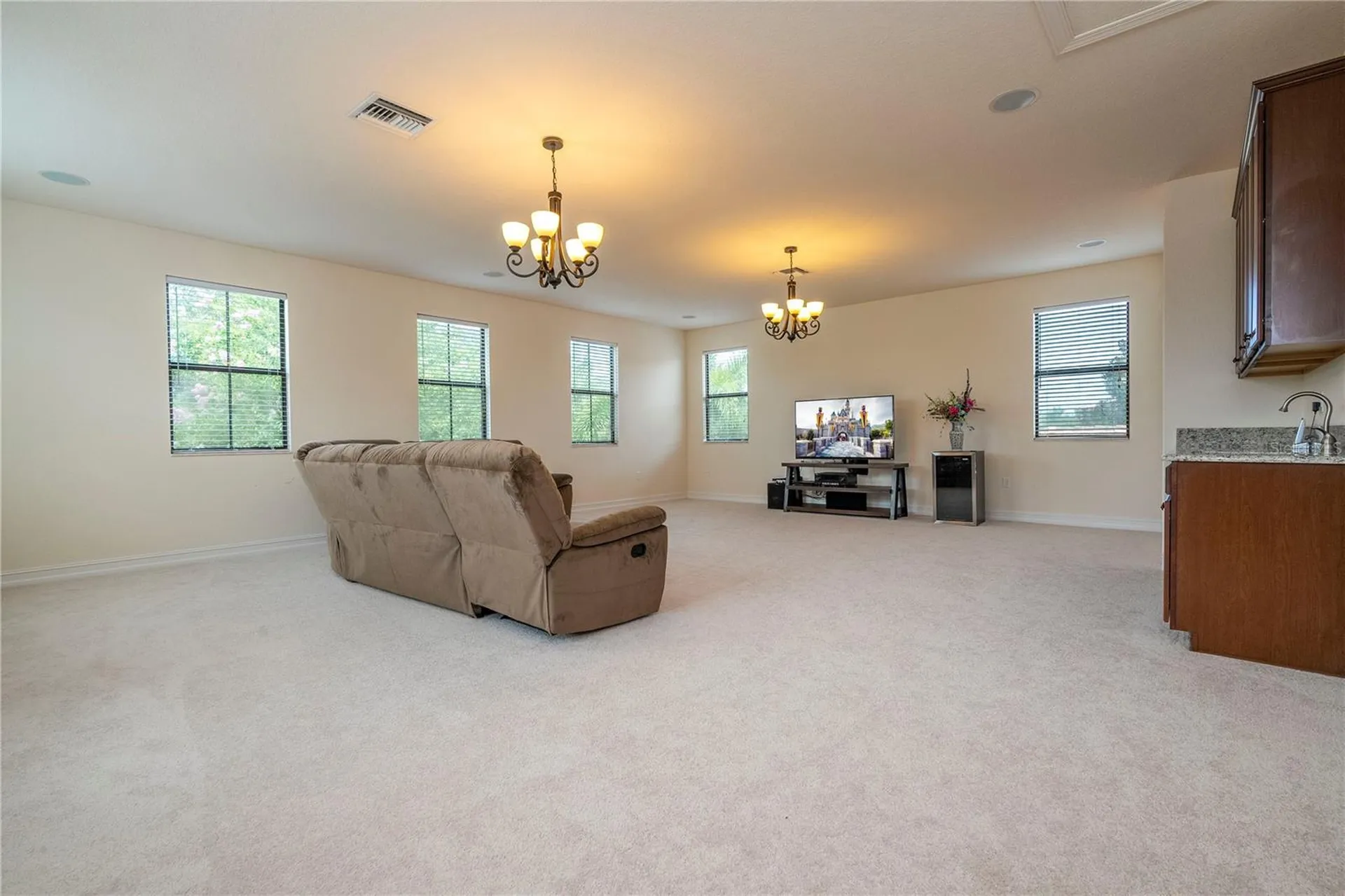 11009 Mobberley Circle Orlando FL 32832
