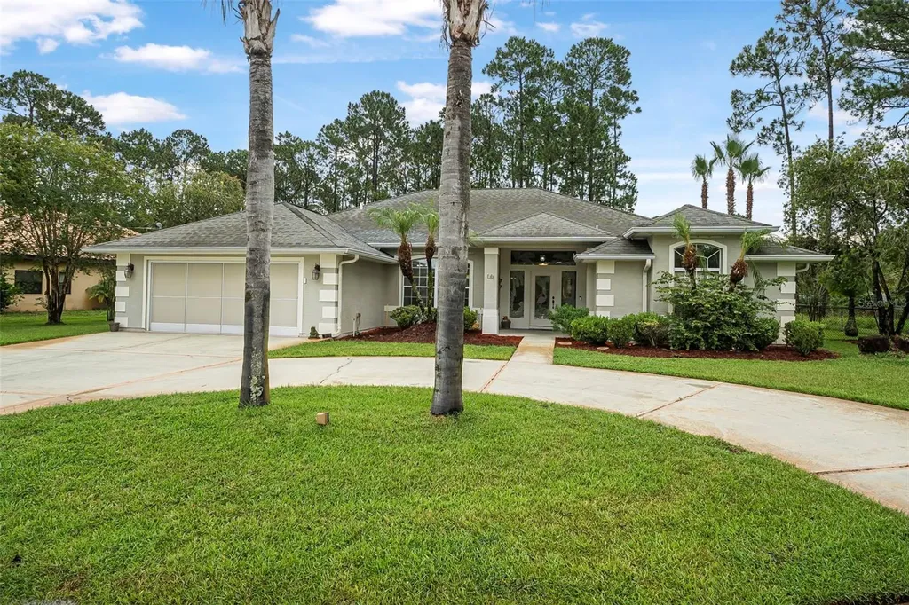 10 Lake Charles Lane Palm Coast FL 32137
