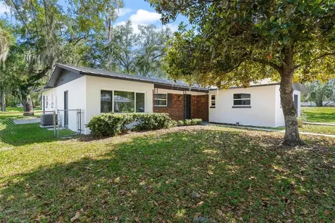 109 W Lakeview Street Lady Lake FL 32159