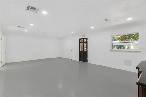 109 W Lakeview Street Lady Lake FL 32159