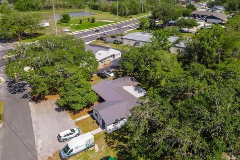 109 W Lakeview Street Lady Lake FL 32159