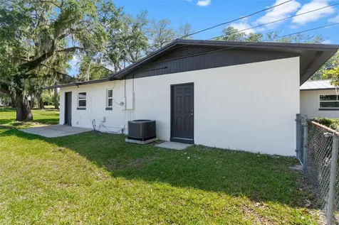 109 W Lakeview Street Lady Lake FL 32159