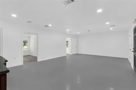 109 W Lakeview Street Lady Lake FL 32159
