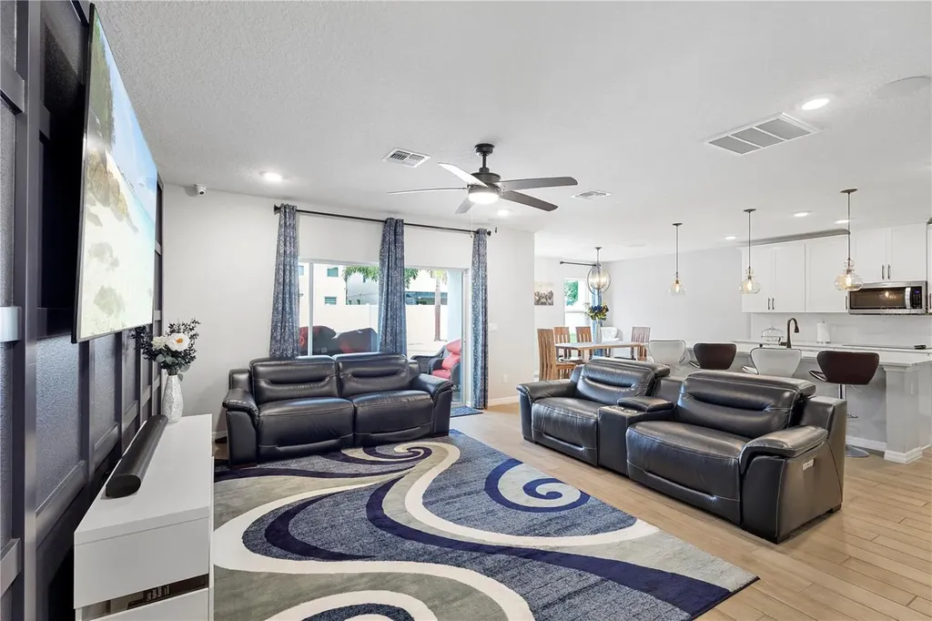 2807 Priego Boulevard Kissimmee FL 34744