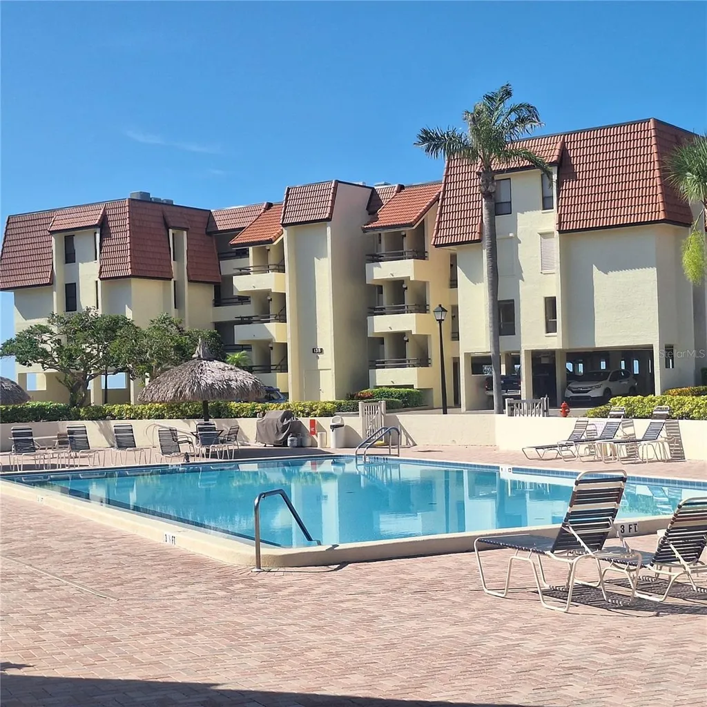 132 1st Street E Tierra Verde FL 33715