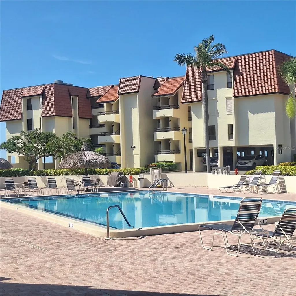 132 1st Street E Tierra Verde FL 33715