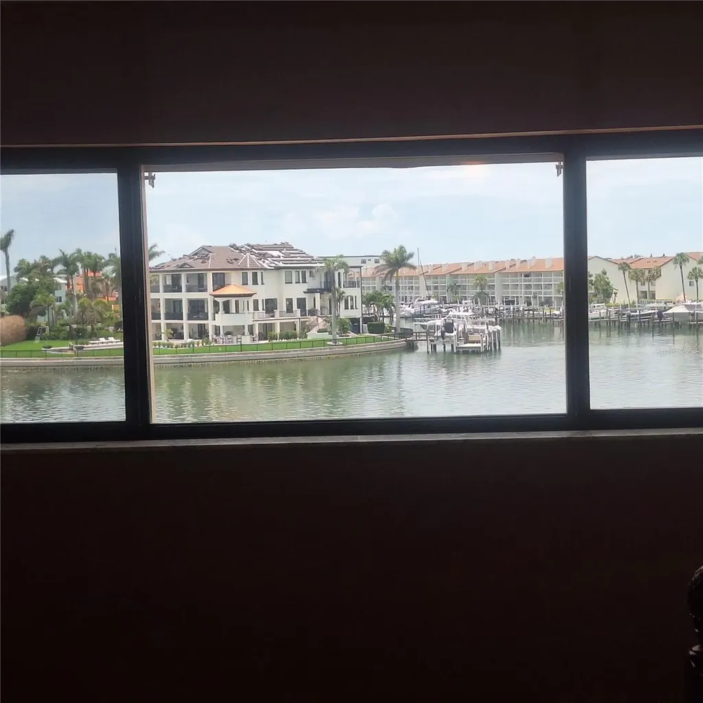 132 1st Street E Tierra Verde FL 33715