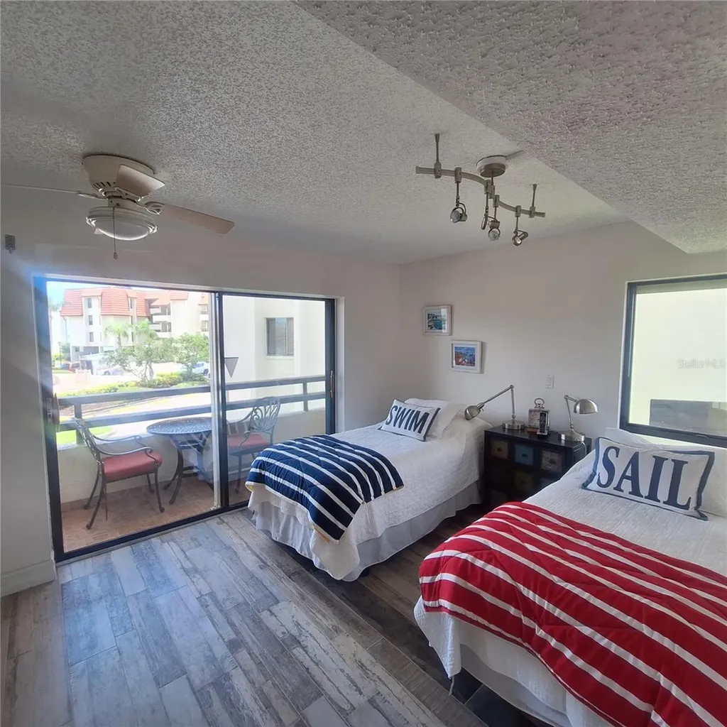 132 1st Street E Tierra Verde FL 33715