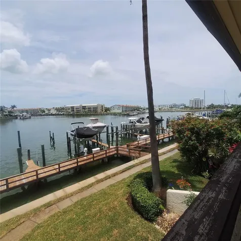 132 1st Street E Tierra Verde FL 33715