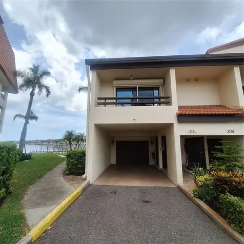 132 1st Street E Tierra Verde FL 33715
