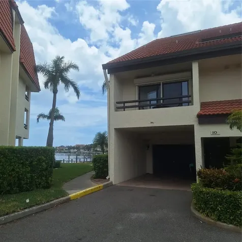 132 1st Street E Tierra Verde FL 33715