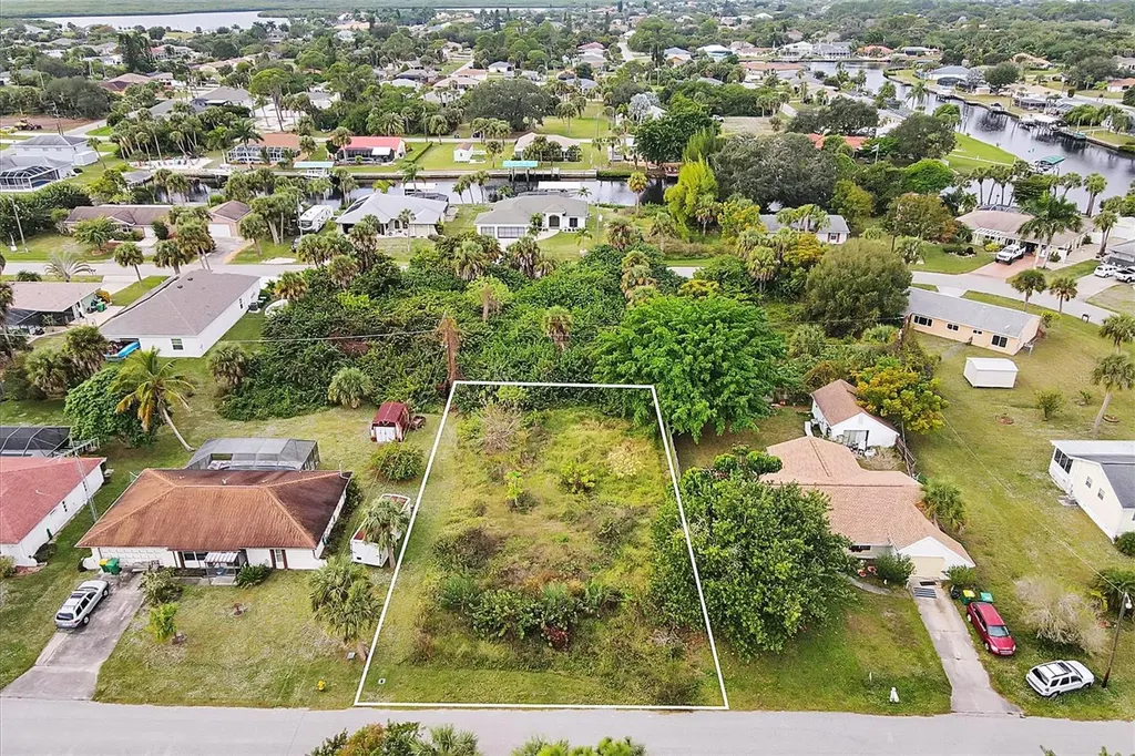 4477 Harrington Street Port Charlotte FL 33948
