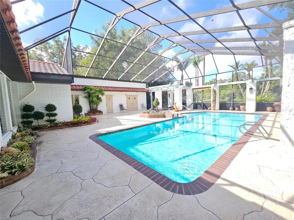 200 Island Way Winter Haven FL 33884