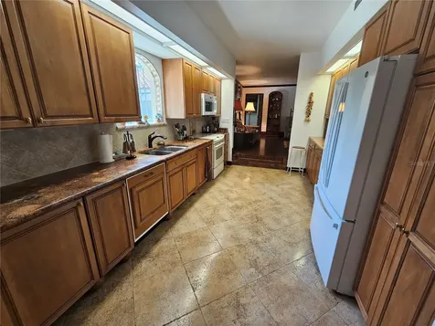 200 Island Way Winter Haven FL 33884