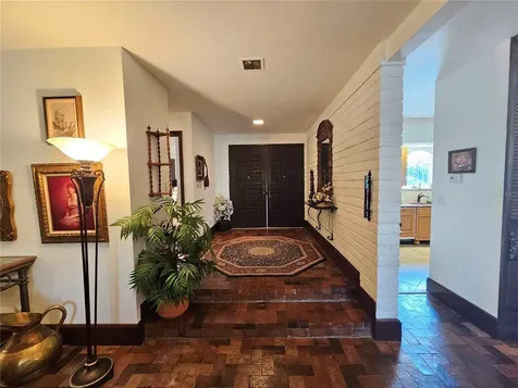200 Island Way Winter Haven FL 33884