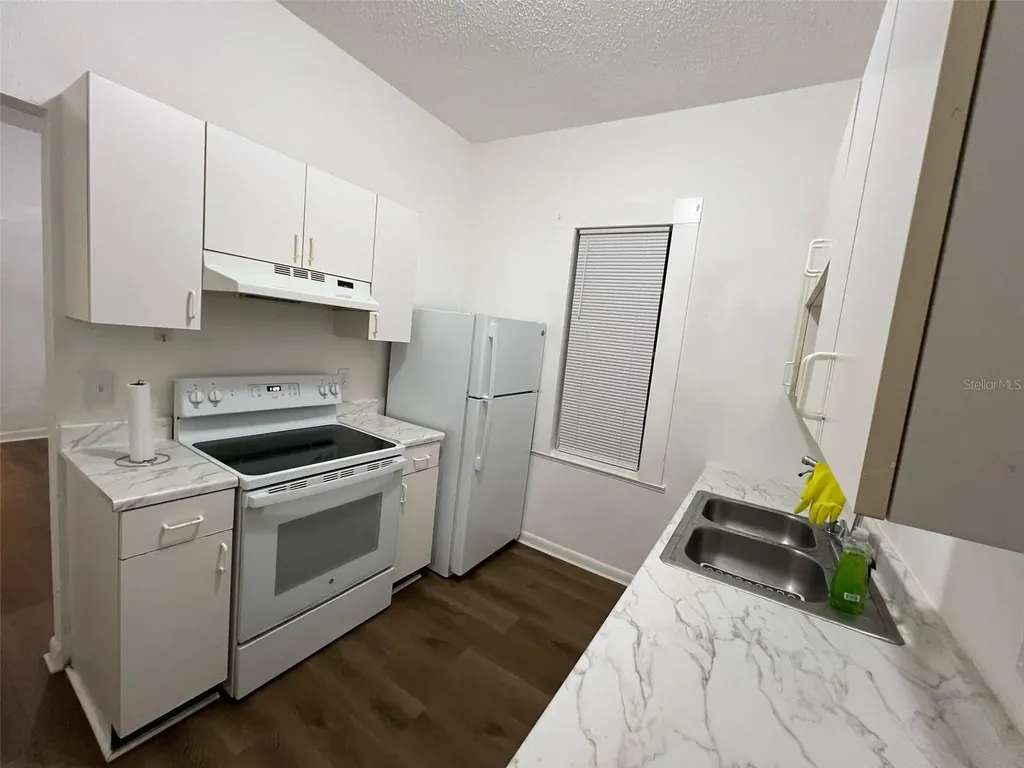 1936 W Cherry Street Tampa FL 33607