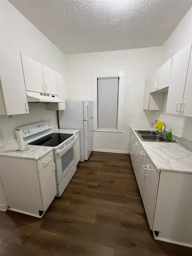 1936 W Cherry Street Tampa FL 33607