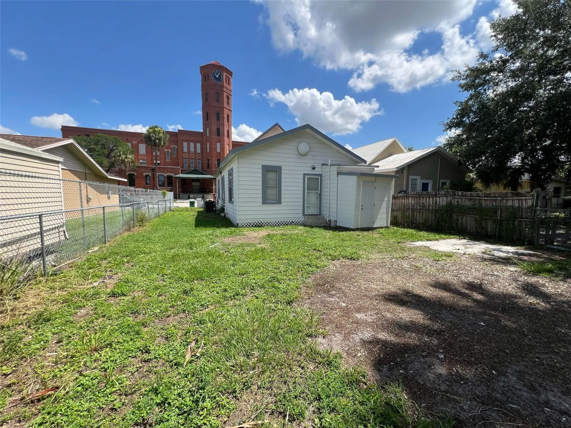 1936 W Cherry Street Tampa FL 33607