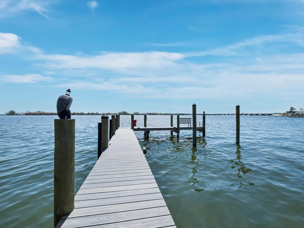 1007 Gulf Drive N Bradenton Beach FL 34217