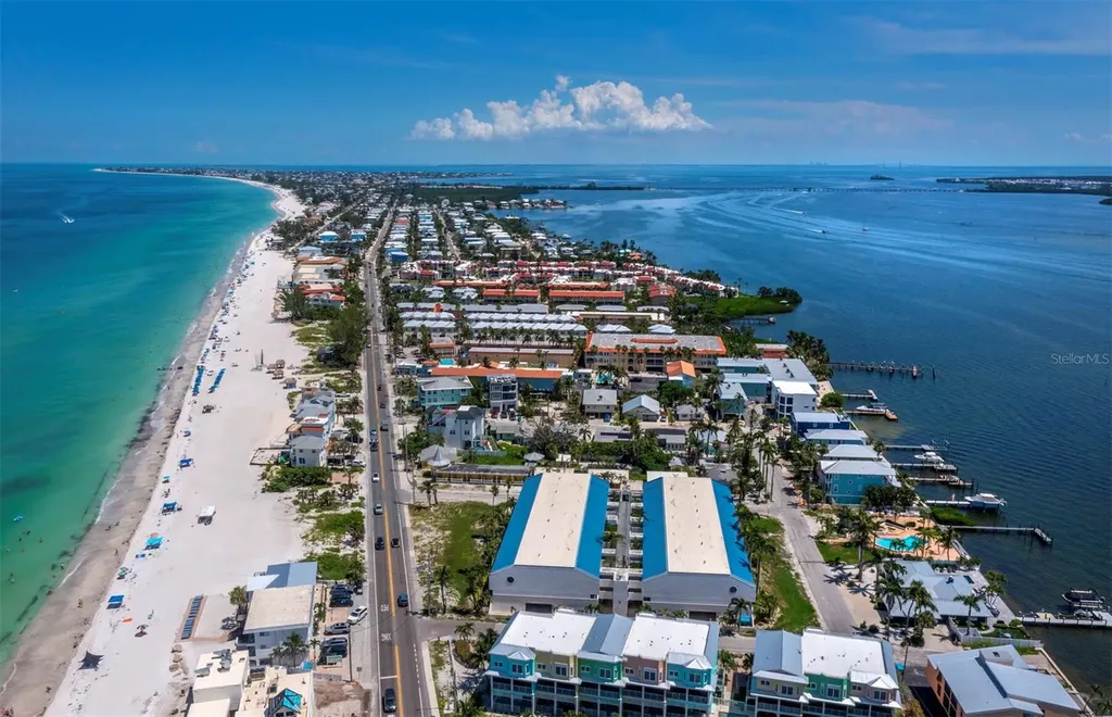 1007 Gulf Drive N Bradenton Beach FL 34217
