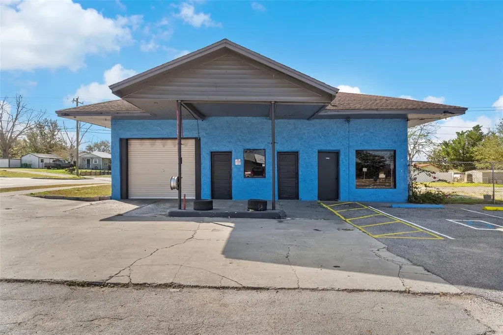 230 E Main Street Dundee FL 33838