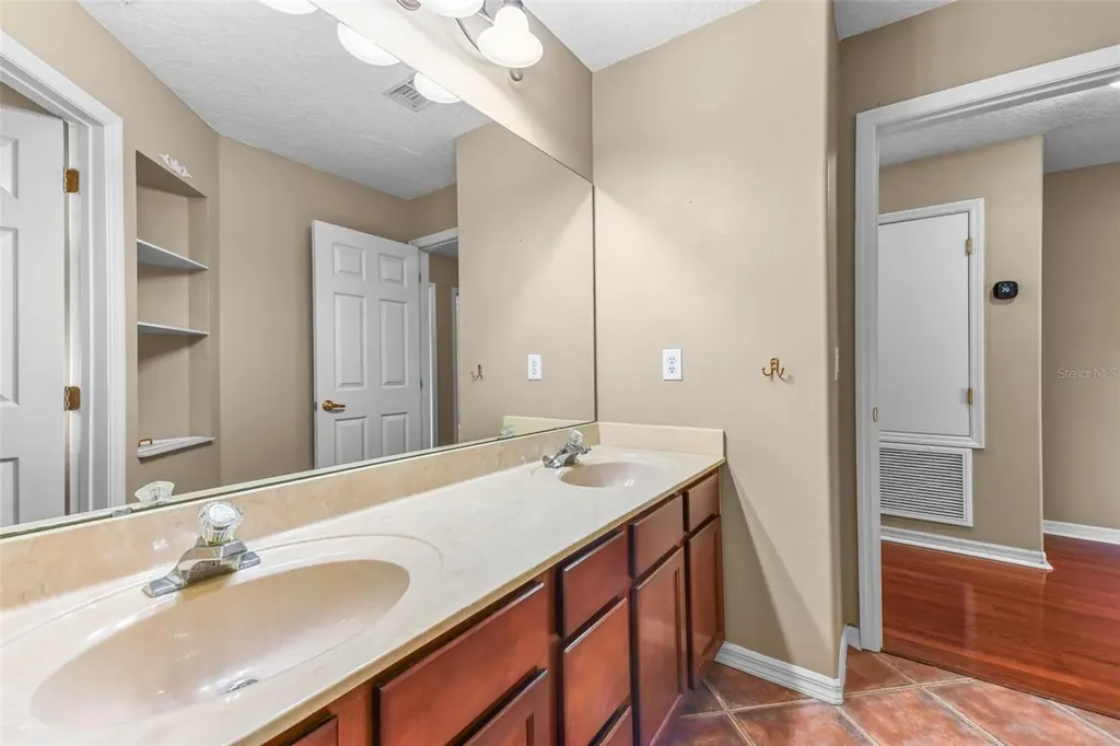 2251 Wekiva Village Lane Apopka FL 32703