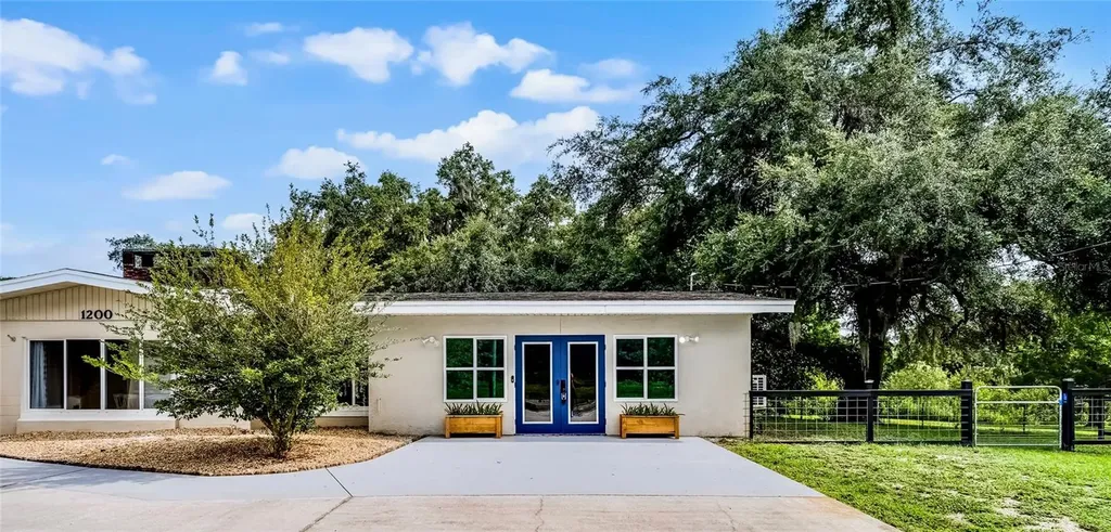 1200 Lake Harney Road Geneva FL 32732