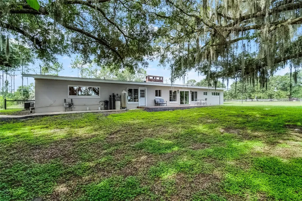 1200 Lake Harney Road Geneva FL 32732