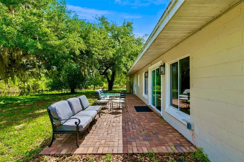 1200 Lake Harney Road Geneva FL 32732
