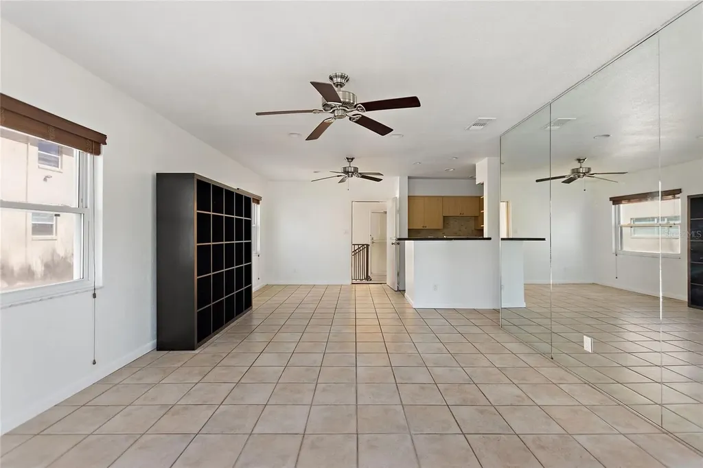 3753 46th Avenue S St Petersburg FL 33711