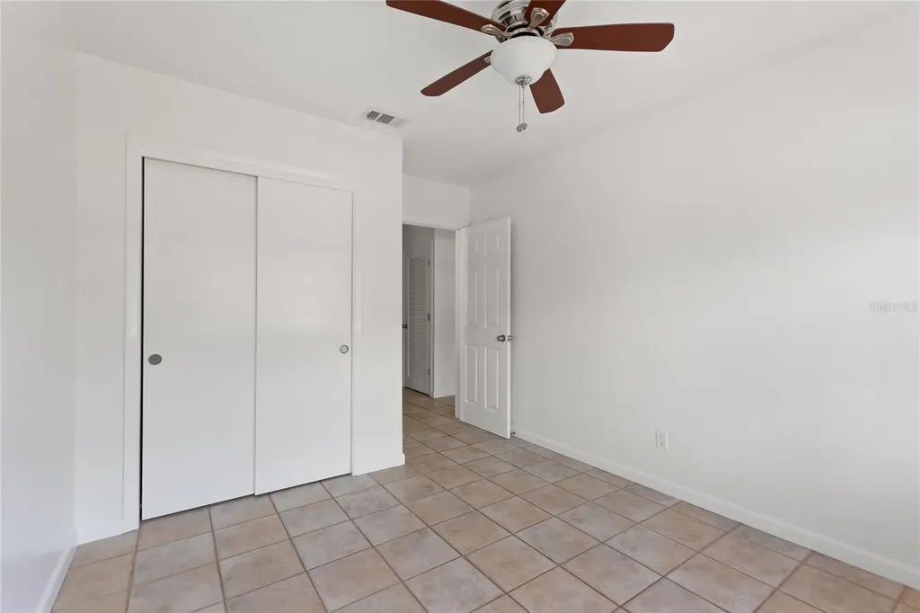 3753 46th Avenue S St Petersburg FL 33711