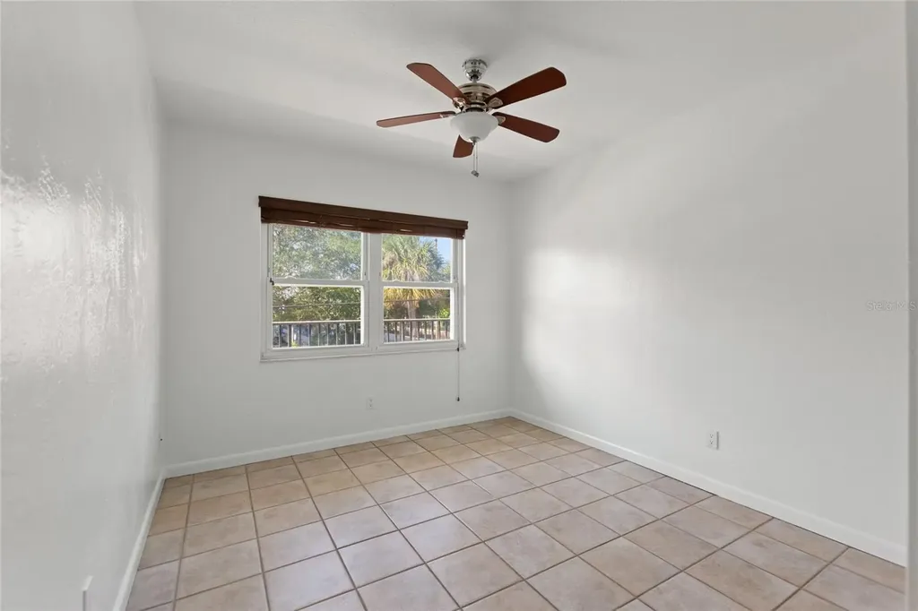 3753 46th Avenue S St Petersburg FL 33711