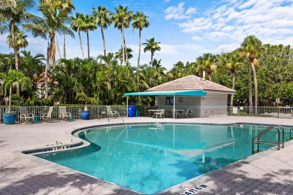 3576 Fair Oaks Way Longboat Key FL 34228