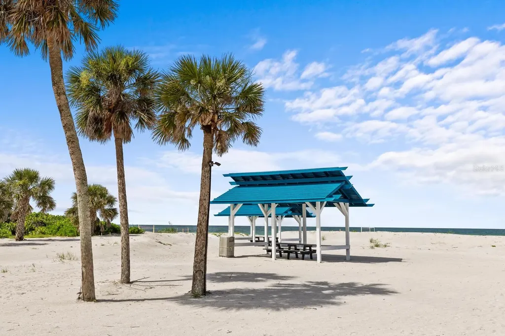 3576 Fair Oaks Way Longboat Key FL 34228