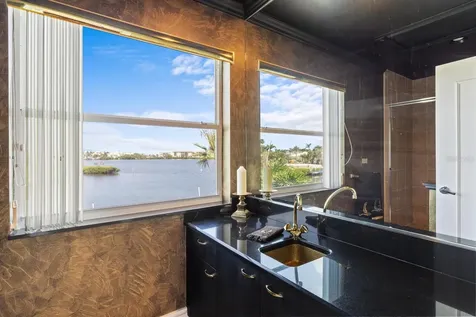 3576 Fair Oaks Way Longboat Key FL 34228