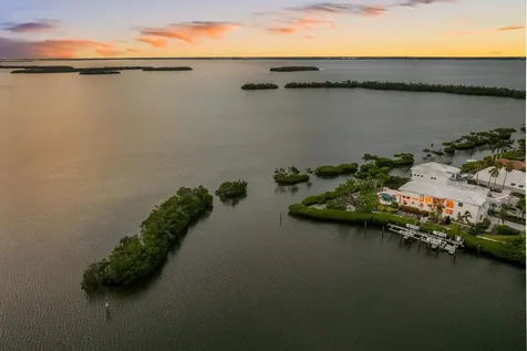 3576 Fair Oaks Way Longboat Key FL 34228
