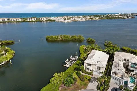 3576 Fair Oaks Way Longboat Key FL 34228