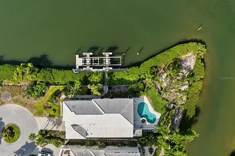 3576 Fair Oaks Way Longboat Key FL 34228