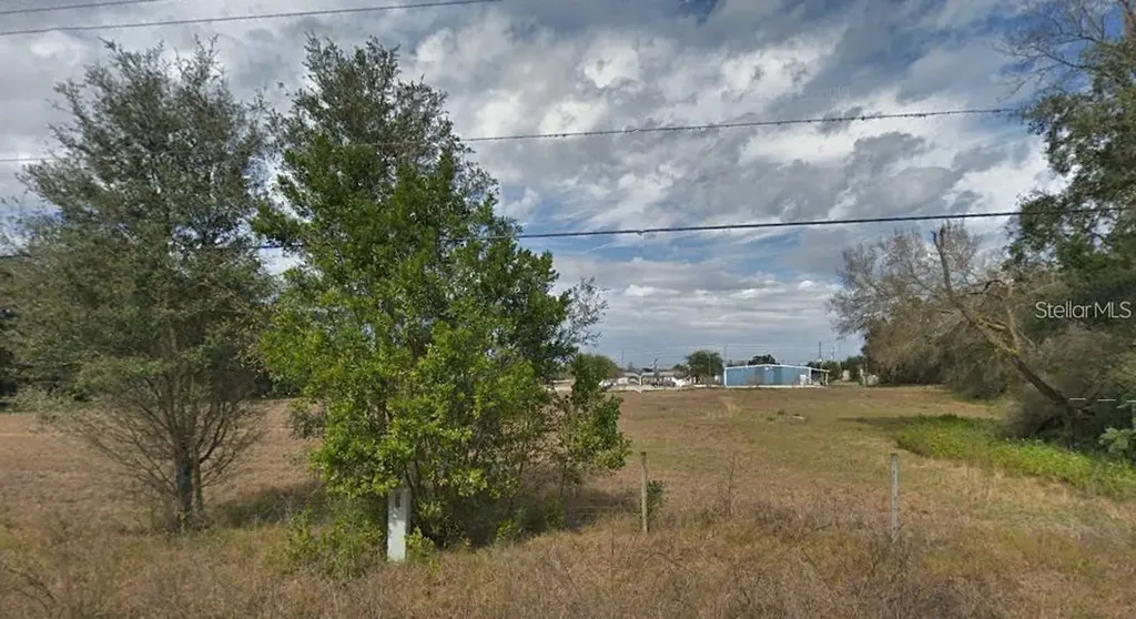 4137 New River Road Zephyrhills FL 33542