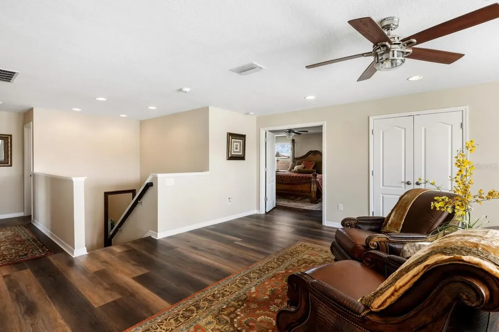 3039 Oriole Drive Sarasota FL 34243