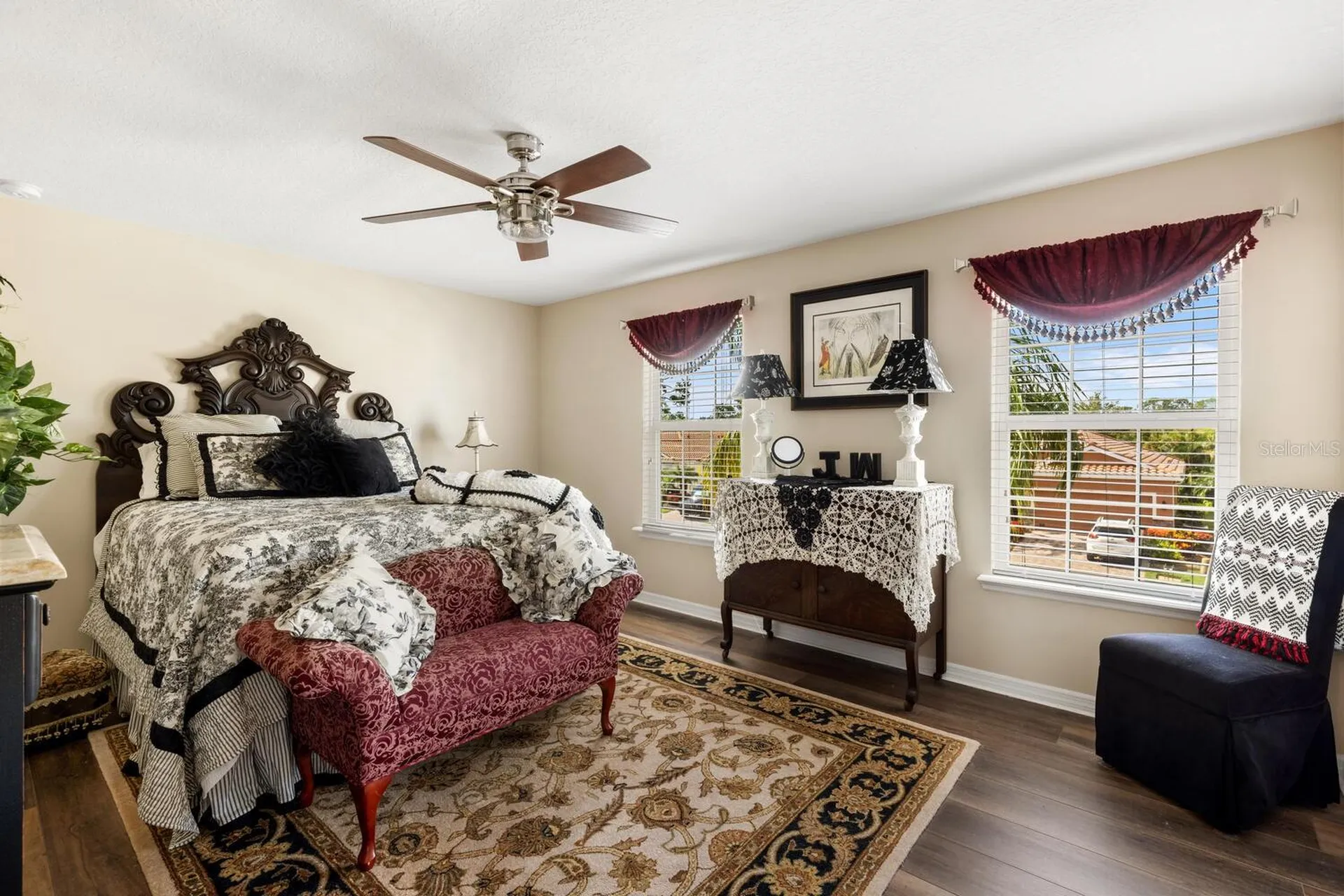 3039 Oriole Drive Sarasota FL 34243