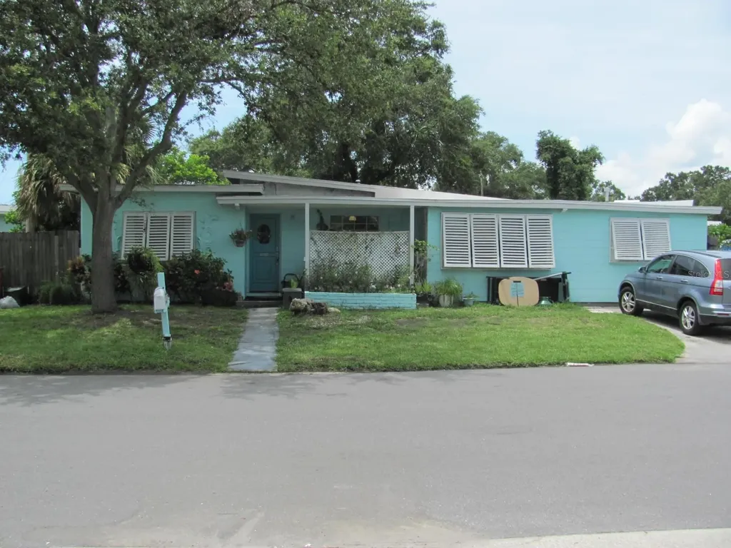6657 Hibiscus Avenue S South Pasadena FL 33707