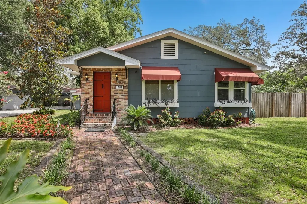 1201 W Yukon Street Tampa FL 33604