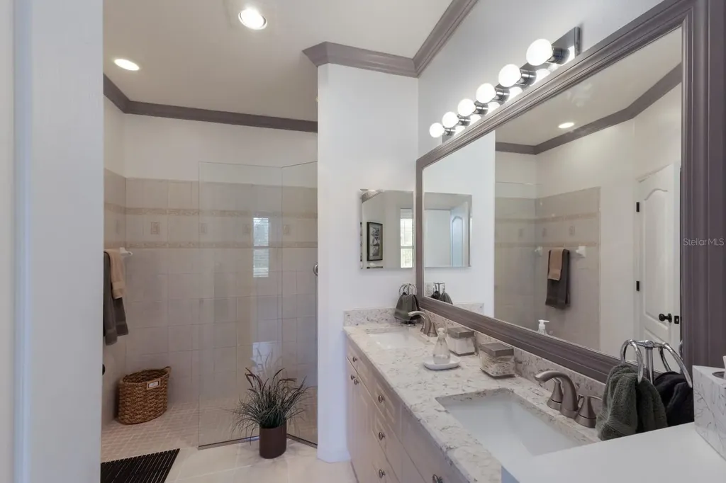 7032 Old Tabby Circle Lakewood Ranch FL 34202