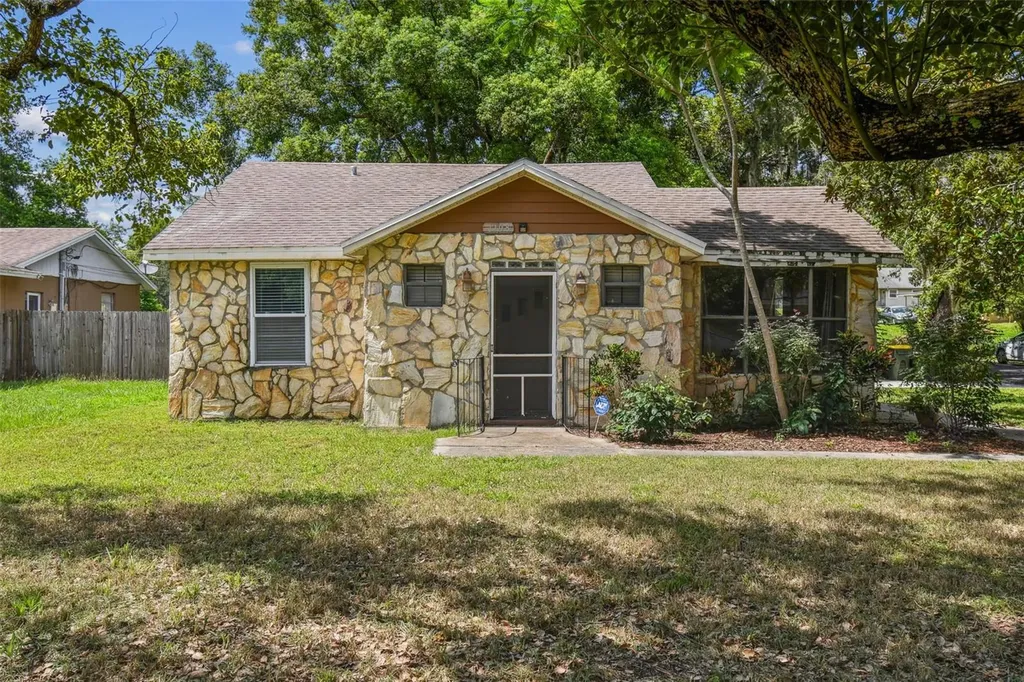 1108 W Minnehaha Avenue Clermont FL 34711