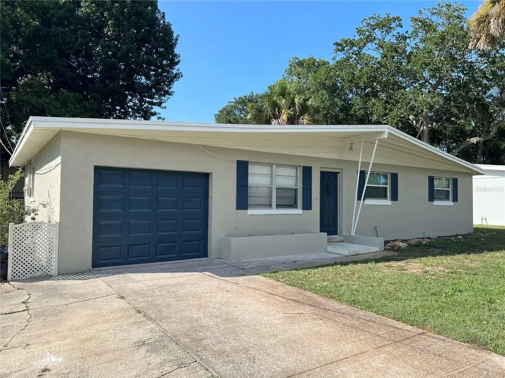 328 Slayton Avenue South Daytona FL 32119