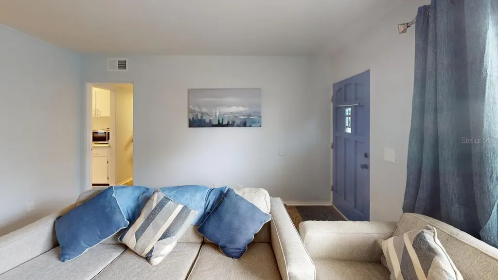 328 Slayton Avenue South Daytona FL 32119