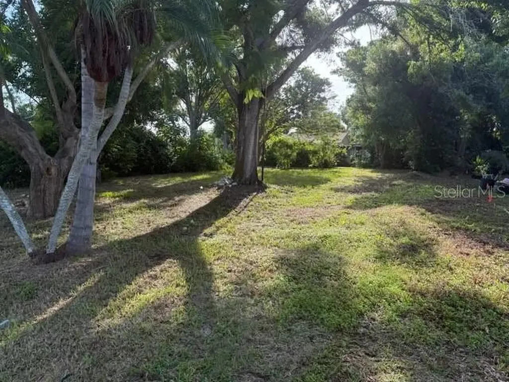 Kenwood Avenue Nokomis FL 34275