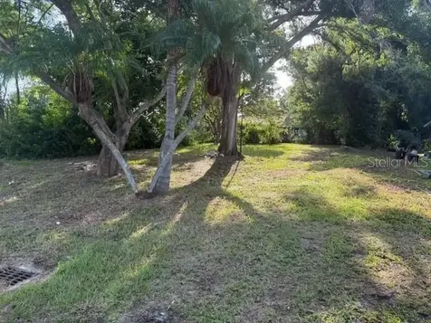 Kenwood Avenue Nokomis FL 34275