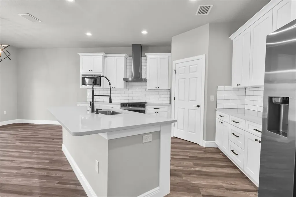 16113 Penn State Road Weeki Wachee FL 34614